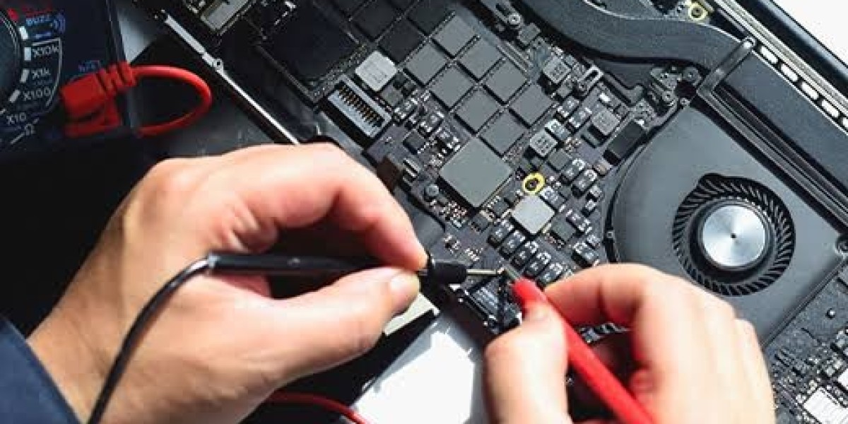 Mail-in Laptop Repair Service in USA vs. Local Repair Shops: Which Is Better?