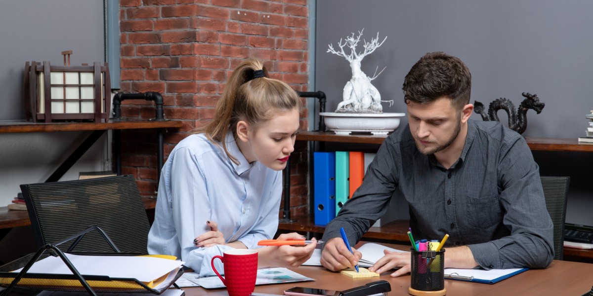 What Are the Benefits of Hiring Marketing Assignment Help Experts?