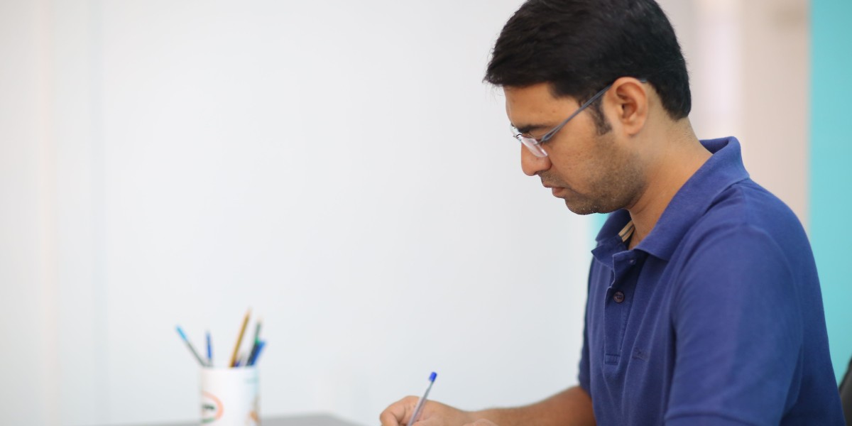 How Can Students Apply the PDCA Cycle to Real-World Business Problems?